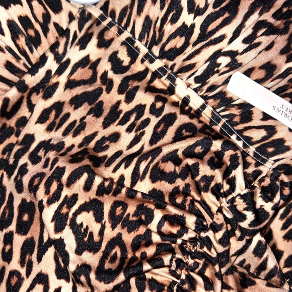 🇺🇸 Victoria's Secret NWTs Ultimate Smoothing Harlow One-Piece Swimsuit - Picture 7 of 7